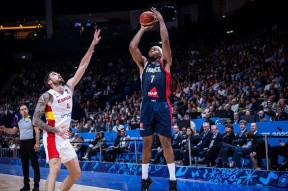 皇家马德里内部会议纪要流出——今晚队长鼓劲，CBA季后赛使命明确，更衣室氛围转暖的简单介绍星空体育