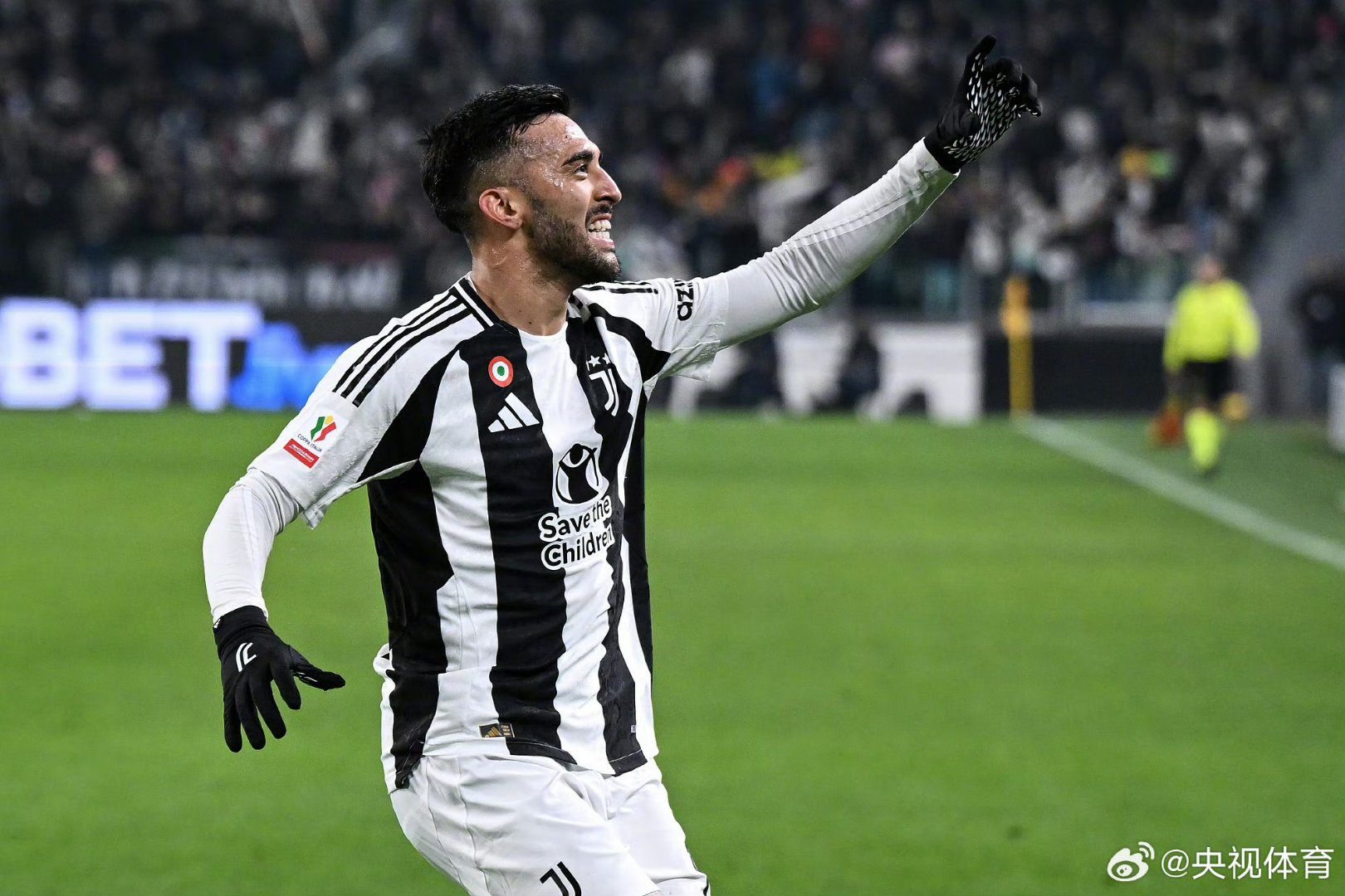 法兰克福训练开放日；今夜完成体检引欢呼；意大利杯在即；赛季目标并未改变(小月的极限训练19训练失败教训)