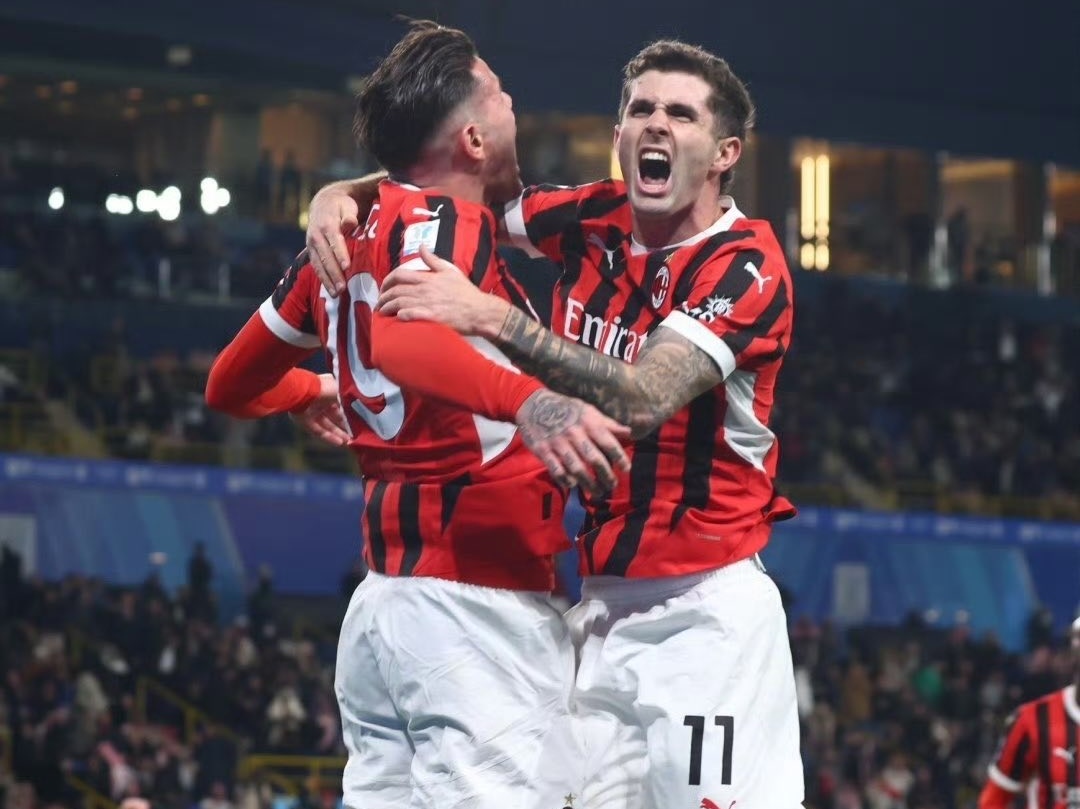 包含集结日体能课后，国际米兰复出首秀备战德甲，底气十足，资深球员宣示担当的词条