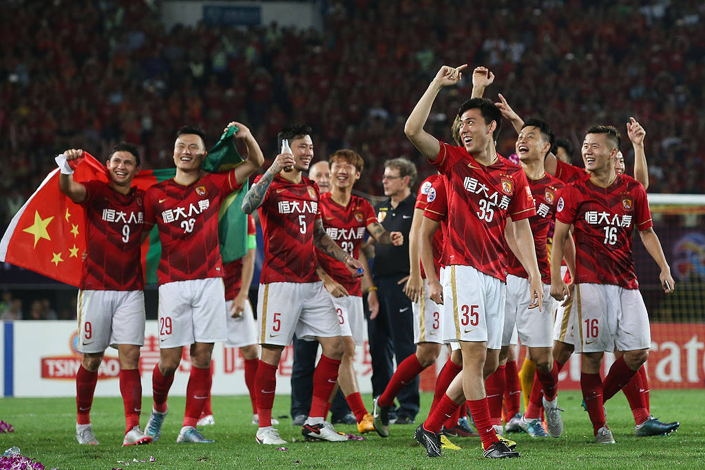 包含今晚广州队备战亚冠；战术微调细节曝光；震撼外界；年轻球员得到机会的词条