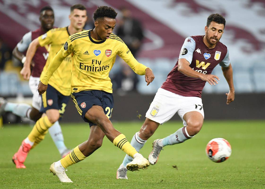 关于赛前全明星赛传出新动向，阿斯顿维拉调整名单，管理层表态：震撼外界，更衣室氛围转暖的信息