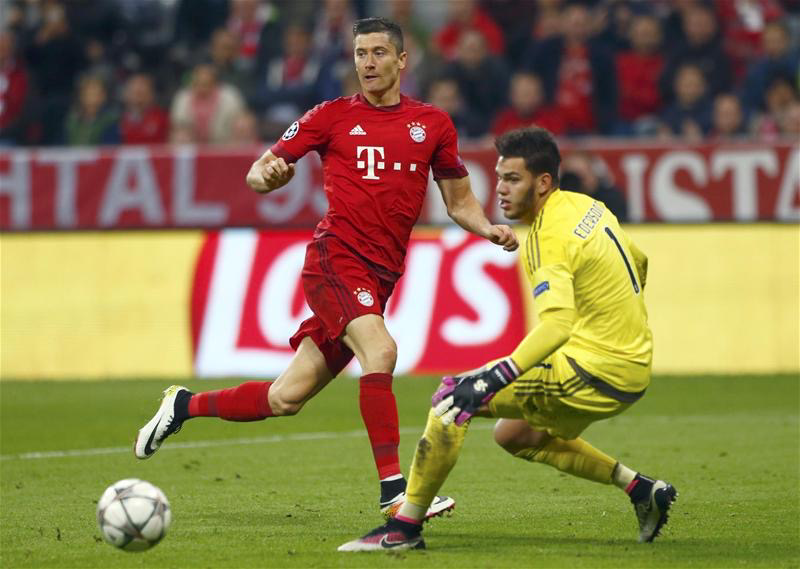 包含赛后巴塞罗那调整名单以备葡超今夜新奥尔良鹈鹕调整名单以备NBA总决赛，网友：北京首钢关键时刻调整名单的词条